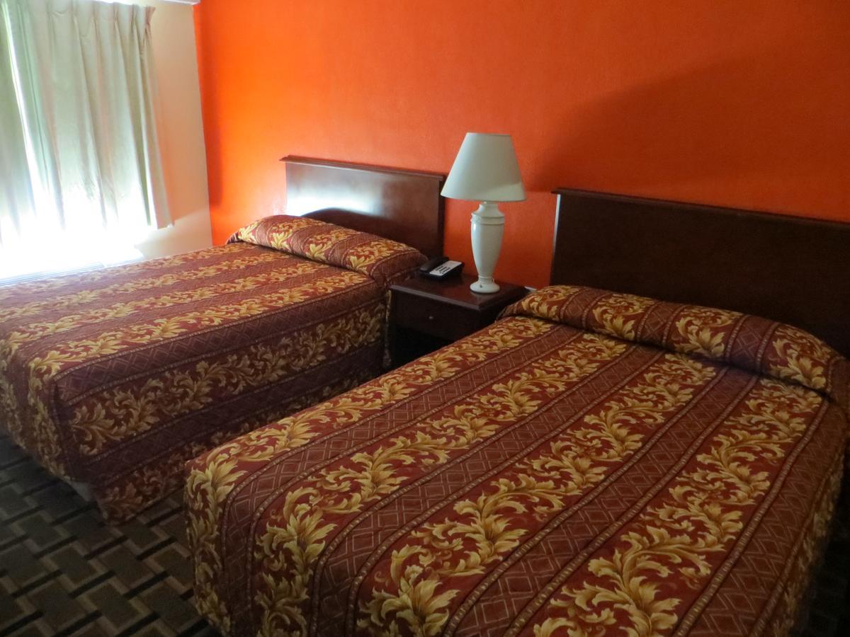 Budget Inn Cocoa Exteriör bild